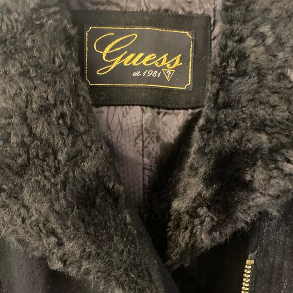 Small Guess coat with fur collar - Picture 2 of 11
